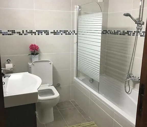 Апарт-отель Angela Пафос