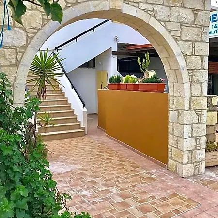 Aparthotel Angela 3*