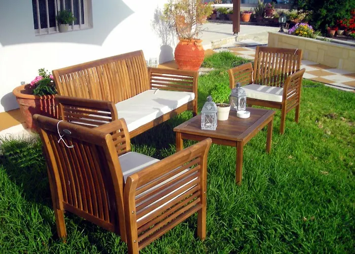 Angela Aparthotel 3*