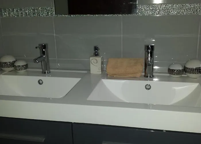 Aparthotel Angela 3*