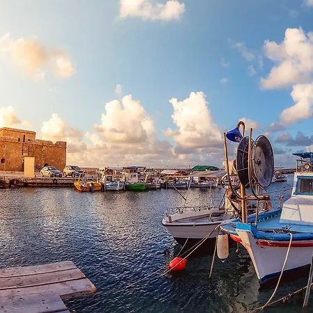 Angela 公寓式酒店 3*